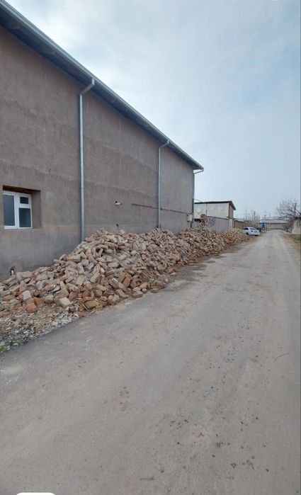 Кибрай маданят 2.7 соток йер сотилади