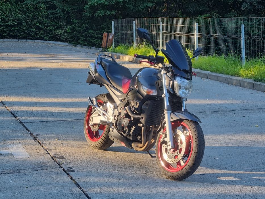 Suzuki gsr600 yoshimura