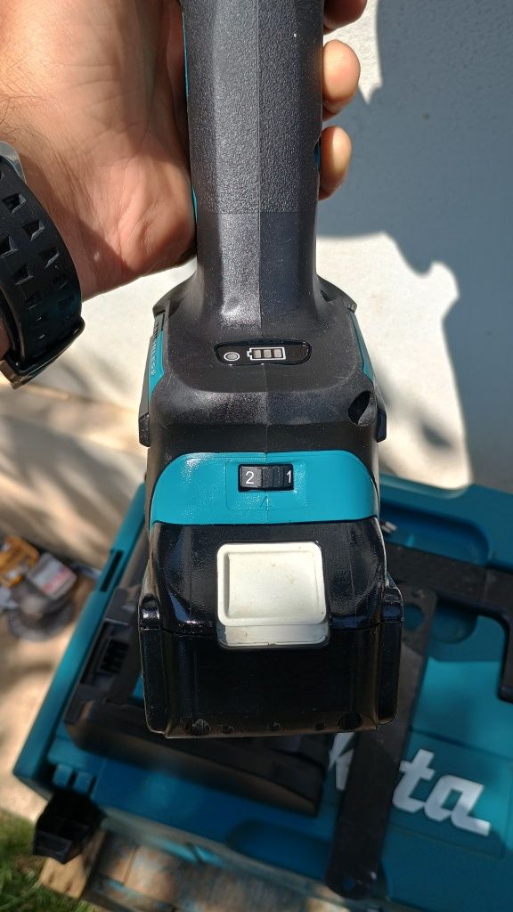 Flex Makita dga513 variator turatie,baterie 5 ah, încărcător,cutie