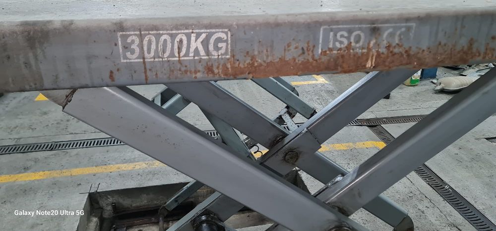 Elevator Foarfeca la nivelul solului 3t