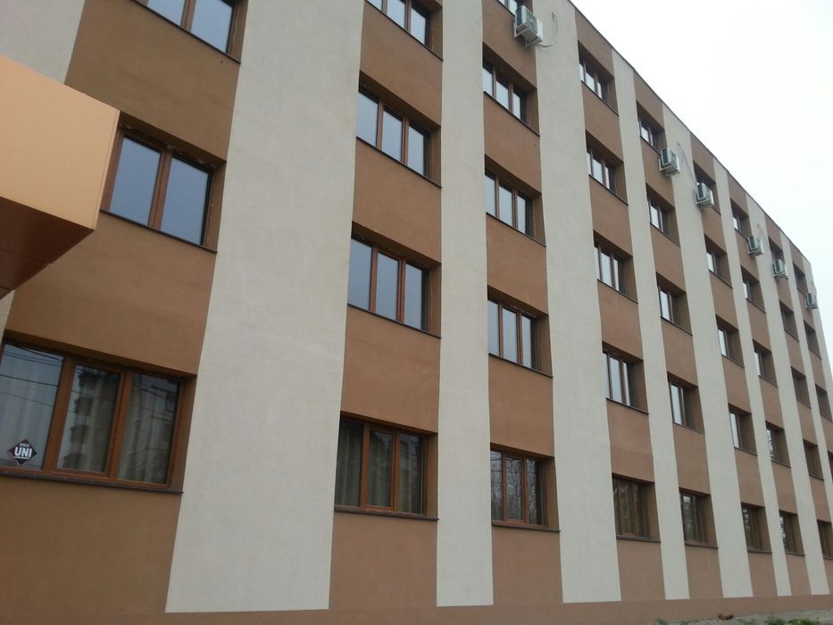 Inchiriem garsoniere. Pretul include si utilitatile