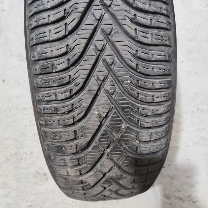 Зимни гуми-BFGoodrich G-Force Winter 2 - 185/60 R15 88t 4броя