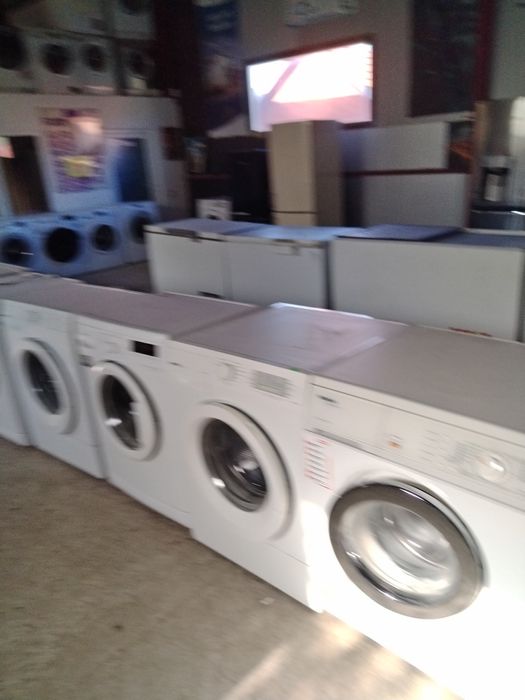 Mașină de spălat!!