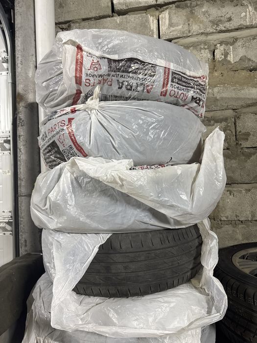 Продам летнюю резину в хорошем состоянии. Срочно!!! Срочно!!!