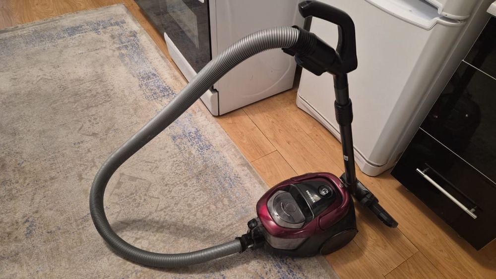 Пылесос мощный продам