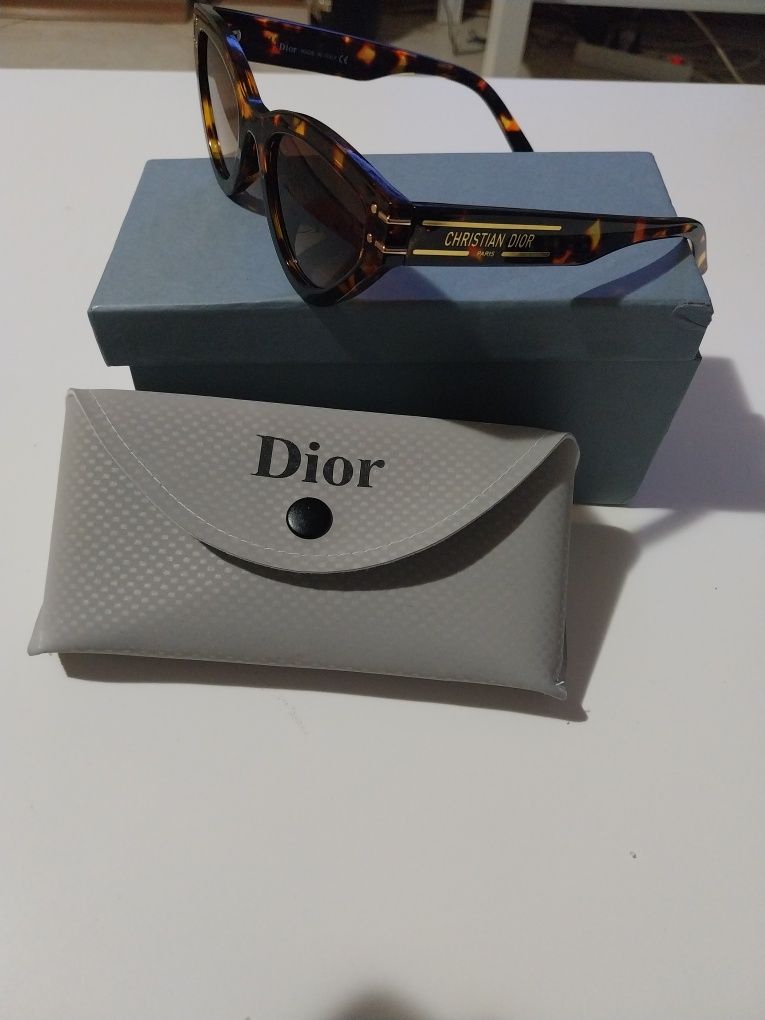 ДАМСКИ Очила Dior
