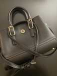 Дамска чанта Tommy Hilfiger