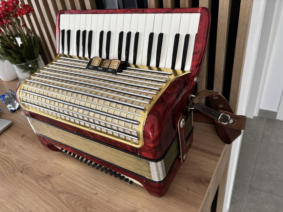 Acordeon Hohner Concerto 2 cu 72 de basi