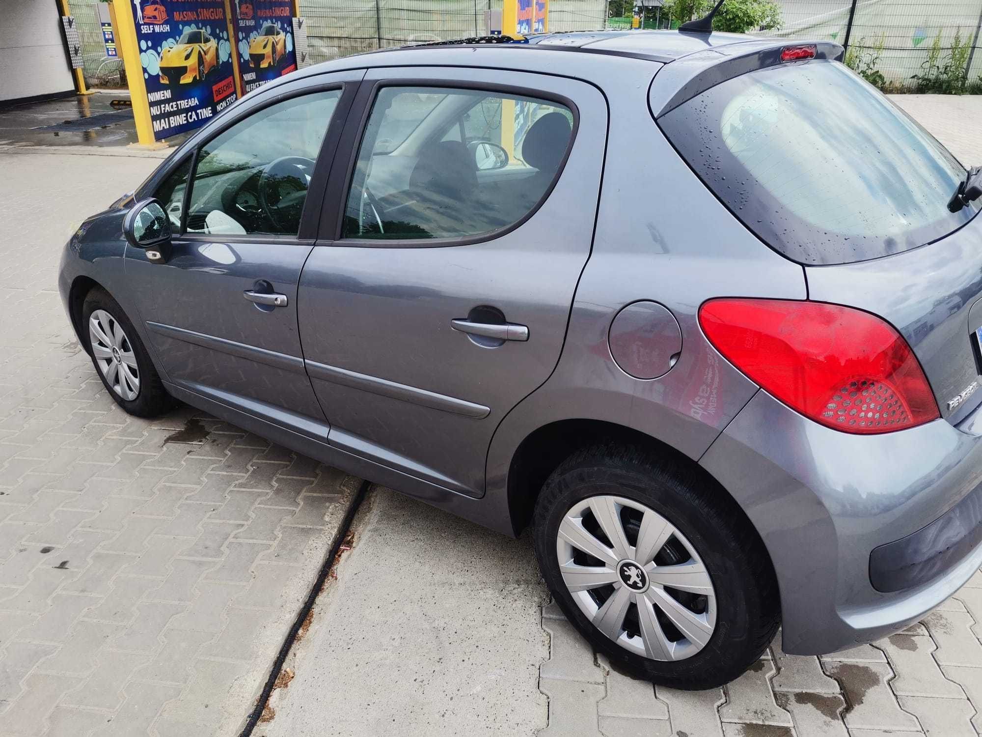 Peugeot 207 1.4 Benzina – 95 CP – 2008 – Dotări Premium