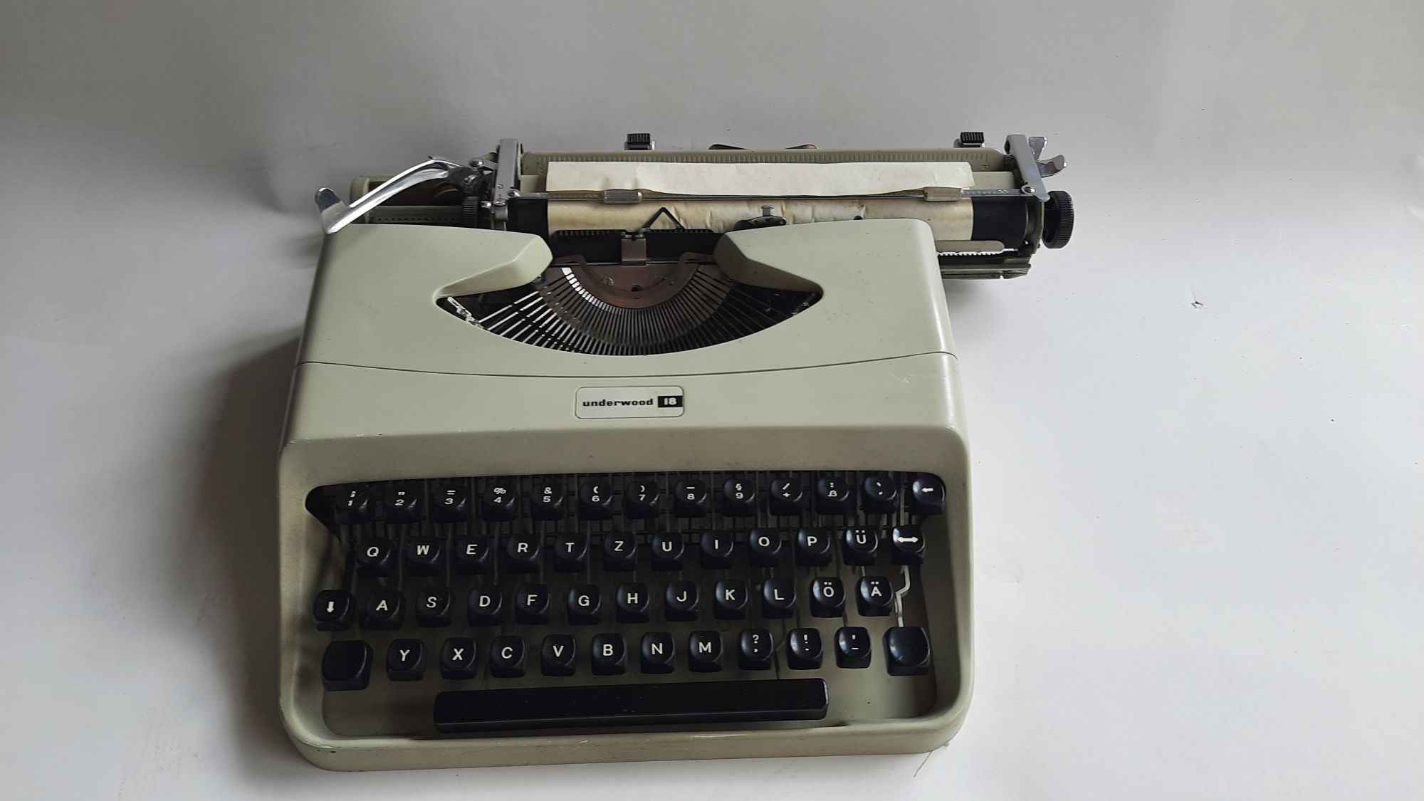 Masina de scris vintage,Underwood 18(Noua)