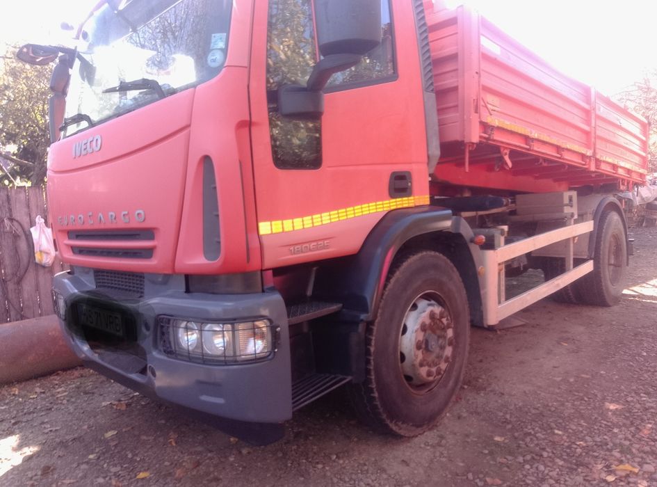 Bascula iveco eurocargo 18 T .