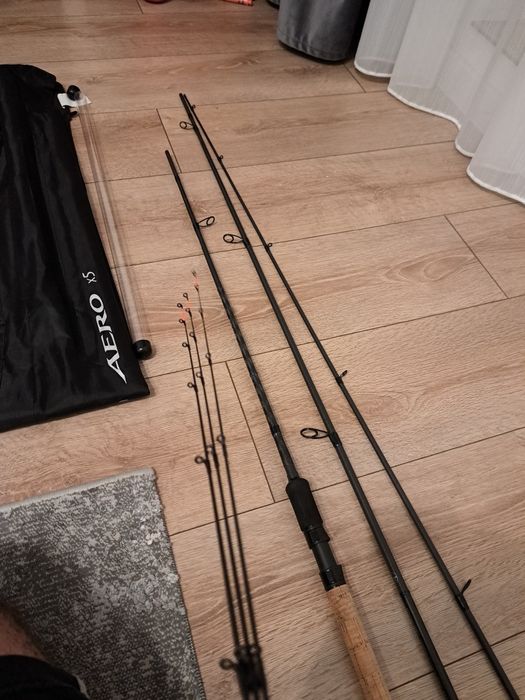Vând Shimano aero X5 9ft 11ft