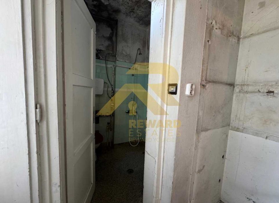 Продава се Тристаен апартамент в София, Център - 90 кв.м за 3150 €/кв.м - Снимка #4