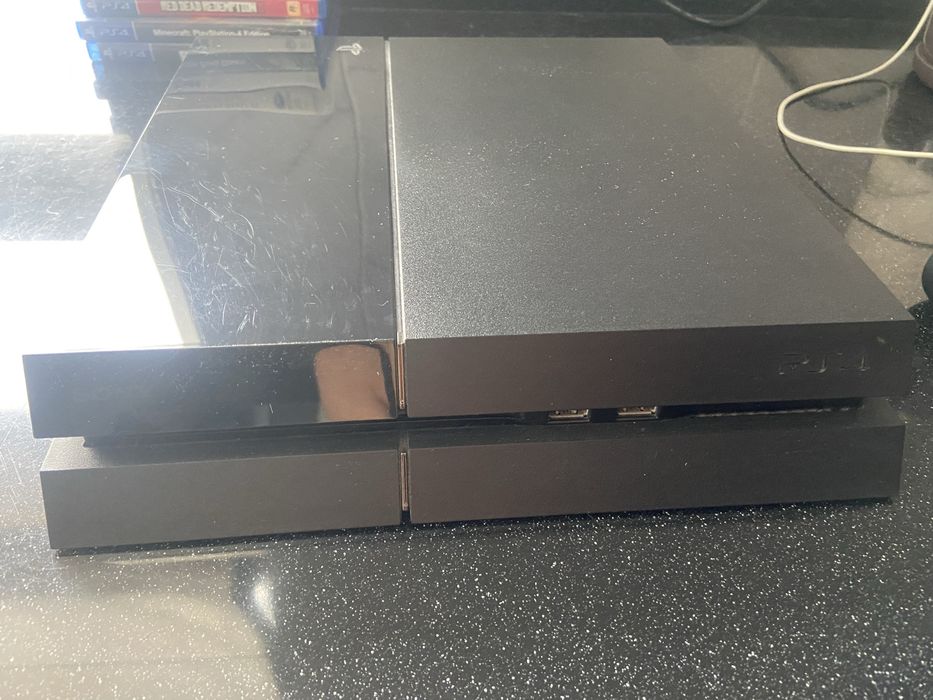 Playstation 4, джостик и диски