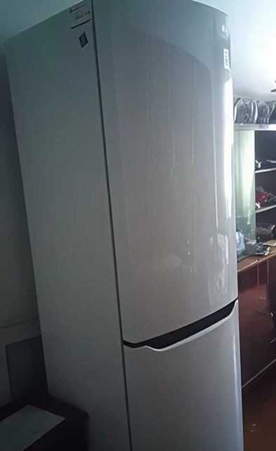 Продам холодильник LG.  Модель GA-B409SVCA. Цена окончательная !!!