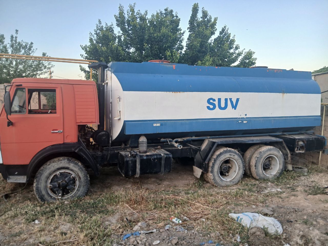 Kamaz sotiladi suv konteynerli