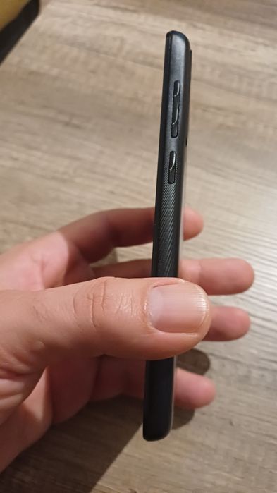 Vand telefon nou TCL 501