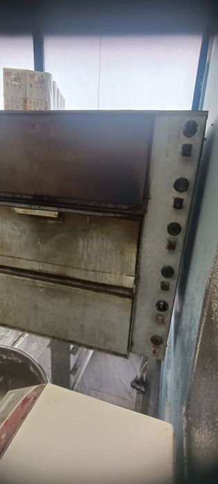 Професионална фурна на три нива