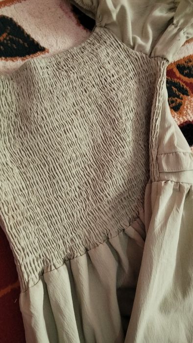 Chiroyli koʻylak sotiladi ayol qizlar uchun