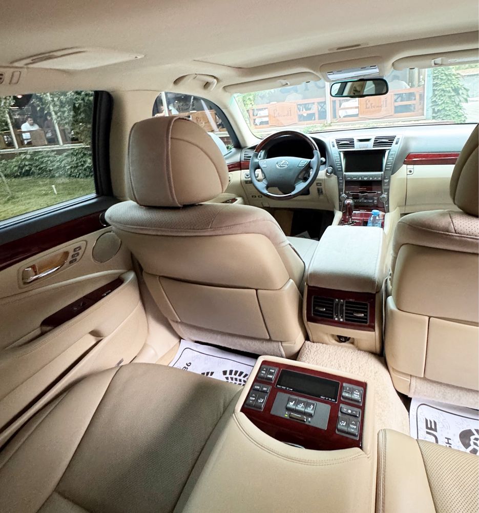 Lexus LS 460 в изумительном состоянии