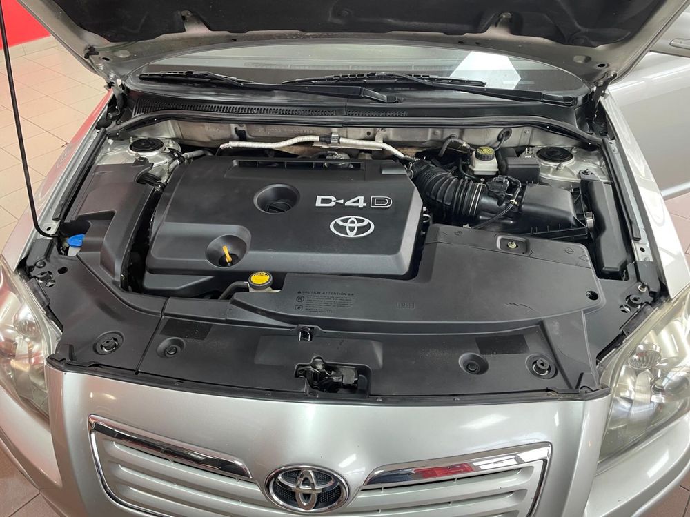 Toyota avensis 2.0 diesel