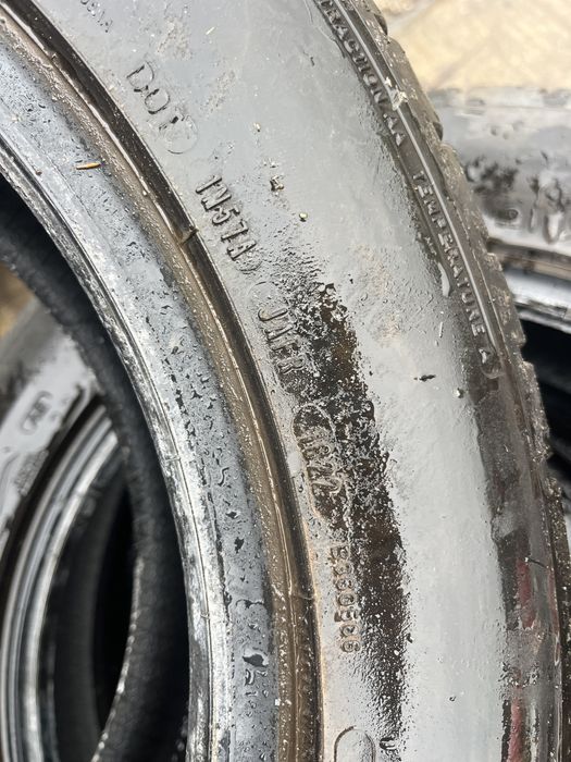 Гуми 235 55 17 Dunlop 2022г