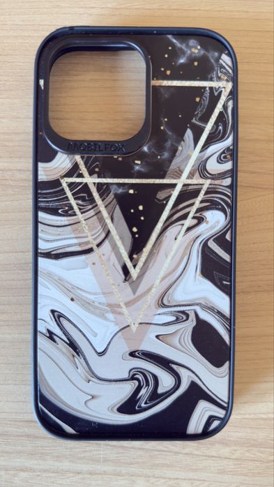 MOBILFOX и още един кейс за Iphone 16 pro max