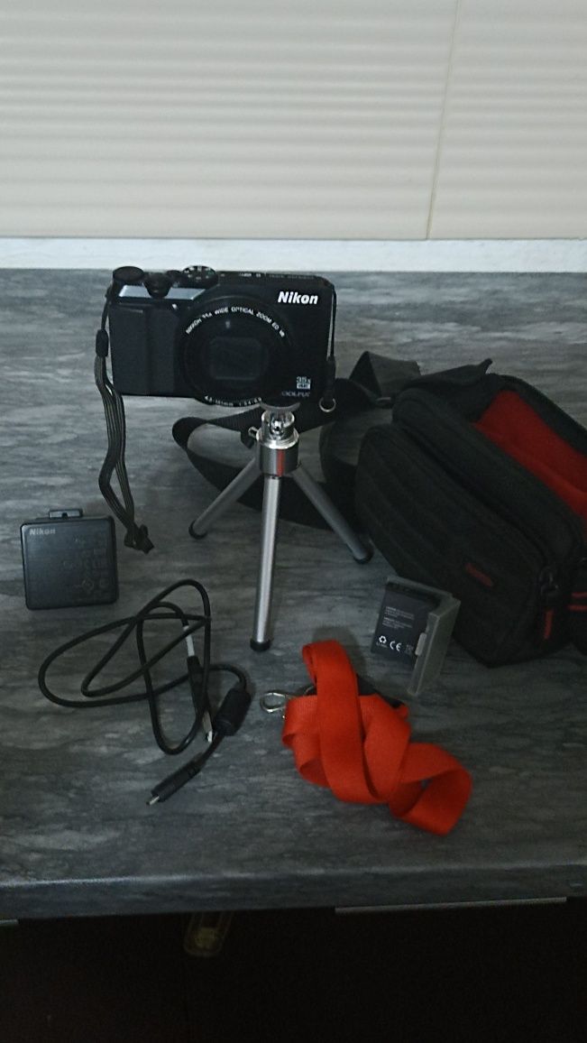 Aparat foto digital Nikon Coolpix A900