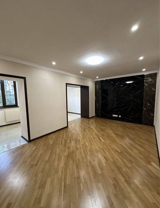 Продаётся Не Жилое Помещения МирзоУлгбекский район Ор-р Дархан