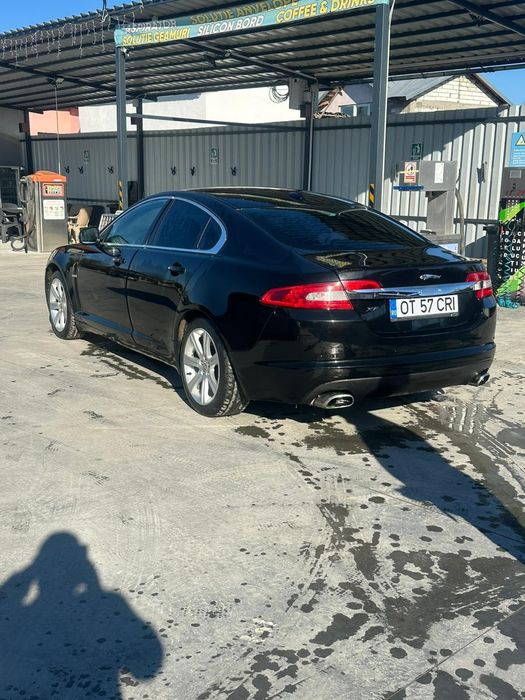 Vand Jaguar XF Portofino