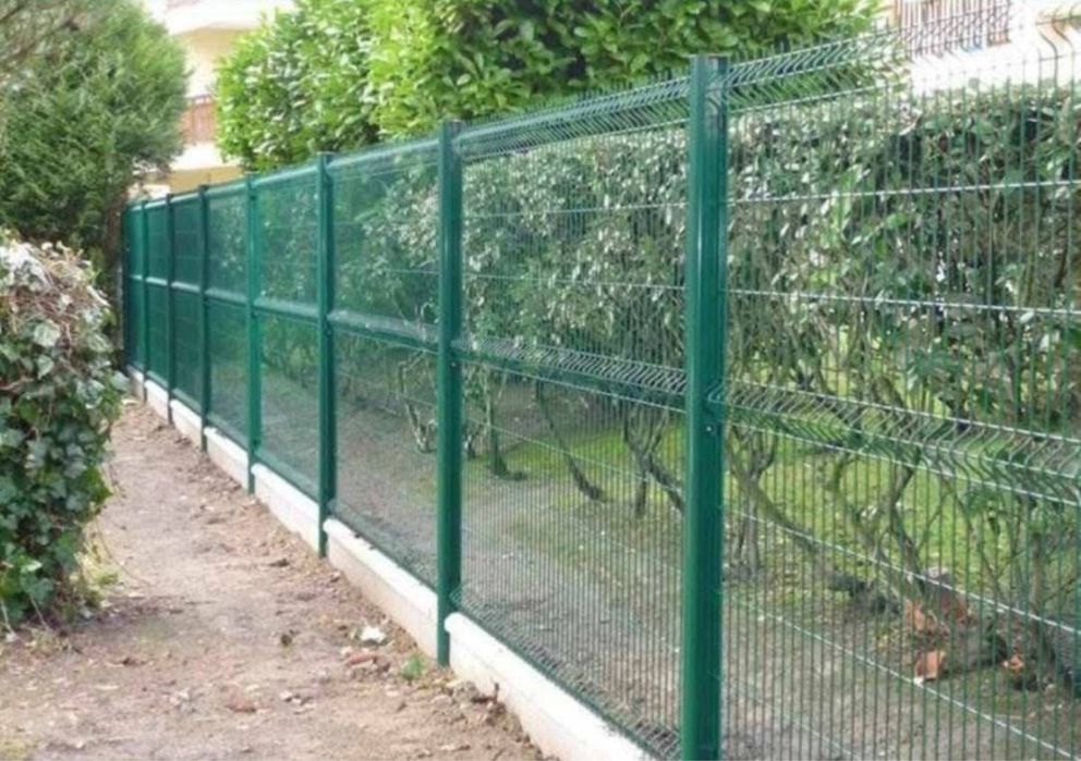 Executam garduri din plasa bordurata