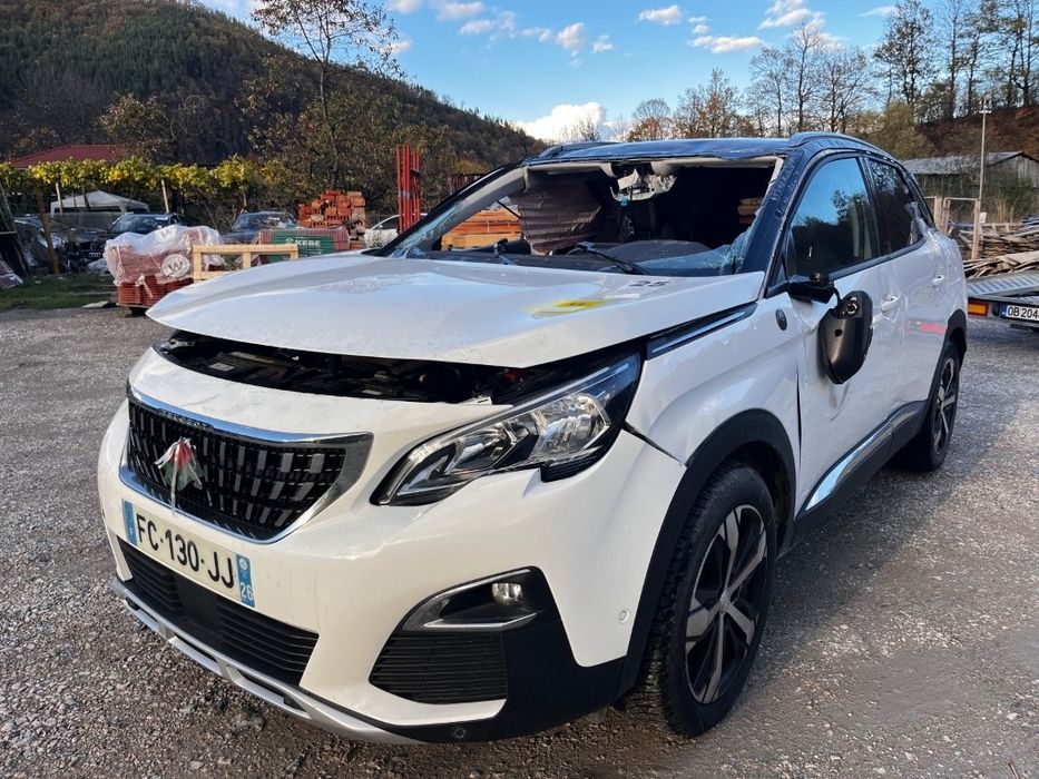 Peugeot 3008 / 1.2 131 hp 2019 на части