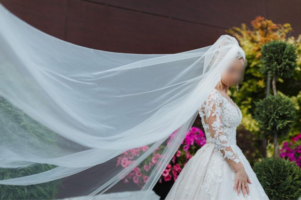 Vând rochie mireasă prințesă XS