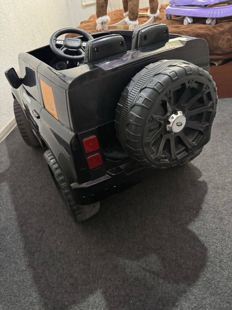Range Rover detiski mashina