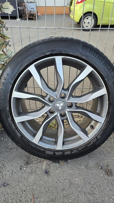 Titlu: Jante Mitsubishi R19 + anvelope 225/55/19 M+S