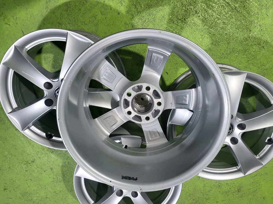 17 5x112 Vw Passat Touran Tiguan лети джанти 5х112