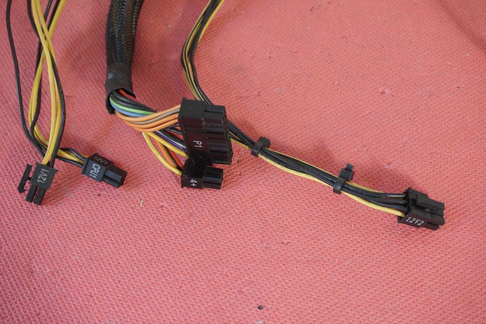 Захранване PSU 400W Chieftec - PCIe 6pin + CPU 8pin/ Вкл.ДДС