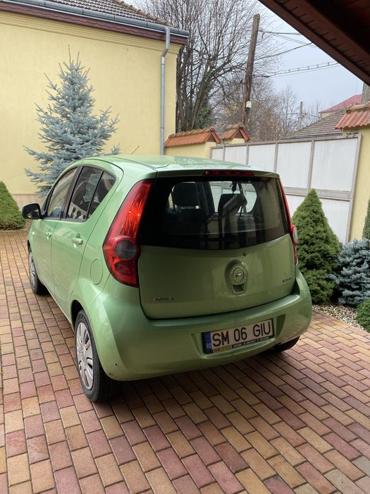 Opel agila 2009 1l benzina