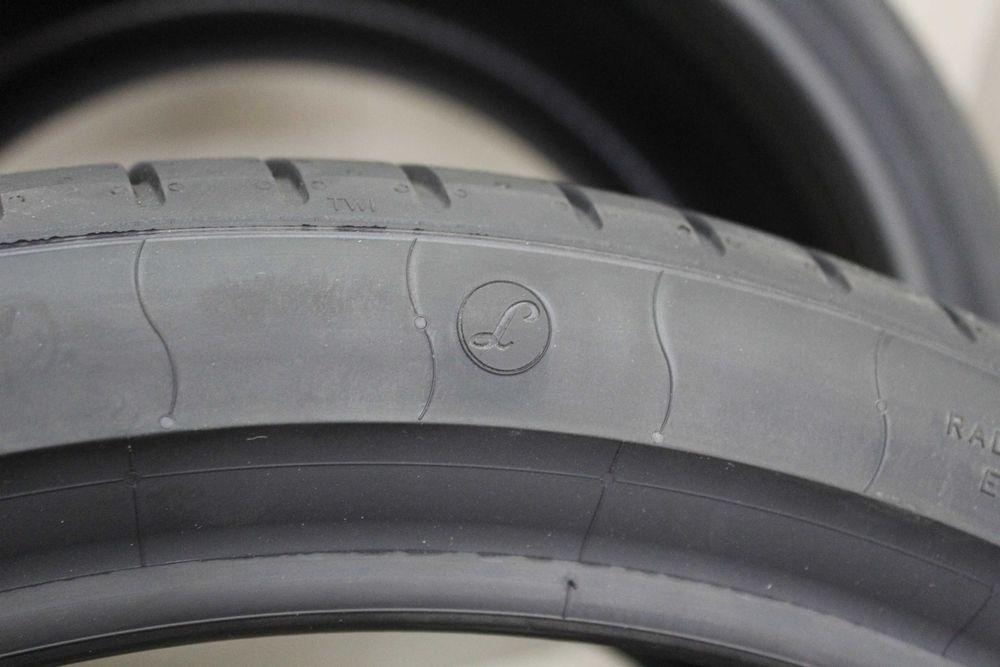 245/30-20 и 305/30-20 гуми Pirelli Lamborghini