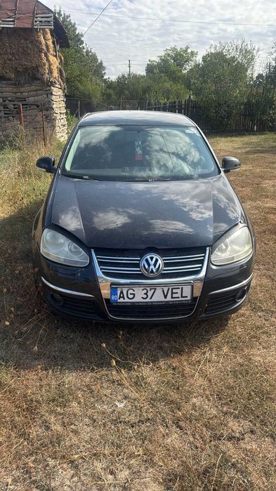 Aripa fata stanga/ dreapta Volkswagen Jetta 2.0 FSI BLR 2005-2010