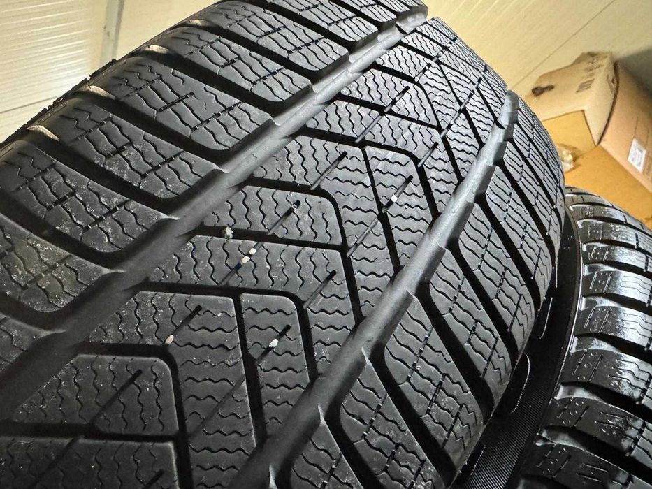 2 Anvelope Iarna 245 50 19 Pirelli Sottozero 3 Runflat 2022 8mm