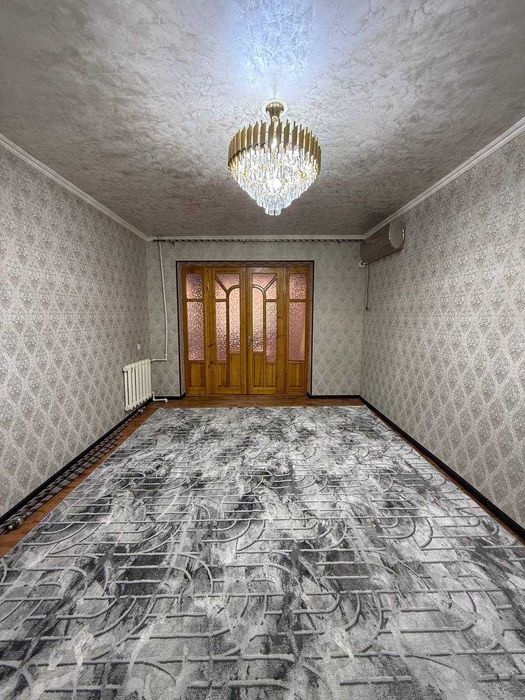 Олмазор 3 хона 2-этаж ГИШТЛИ квартира ШОШИЛИНЧ сотилади!Нихол кафеси