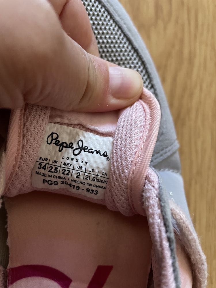 Adidași Pepe jeans