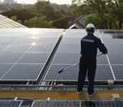 Curățare panouri fotovoltaice