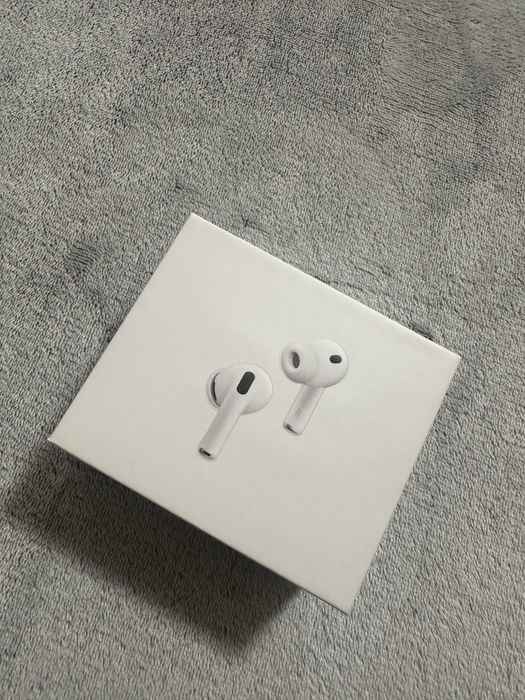 Слушалки - Airpods Pro 3 ЧИСТО НОВИ