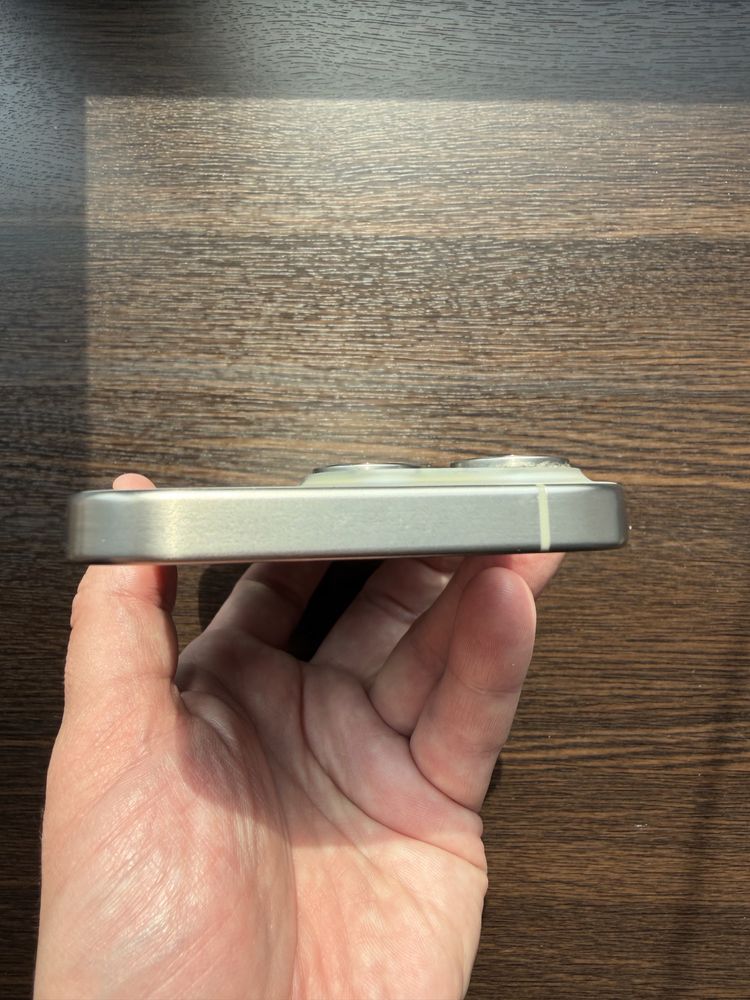 Iphone 15 pro (256) Titanium