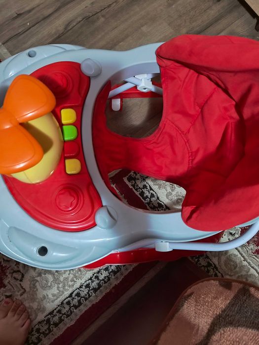 Mergător copii puțin folosit