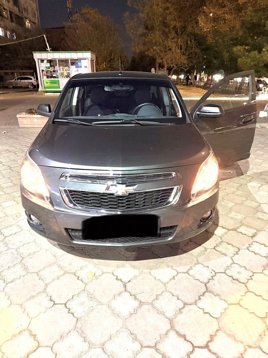 Автомобиль марки GM модели Cobalt