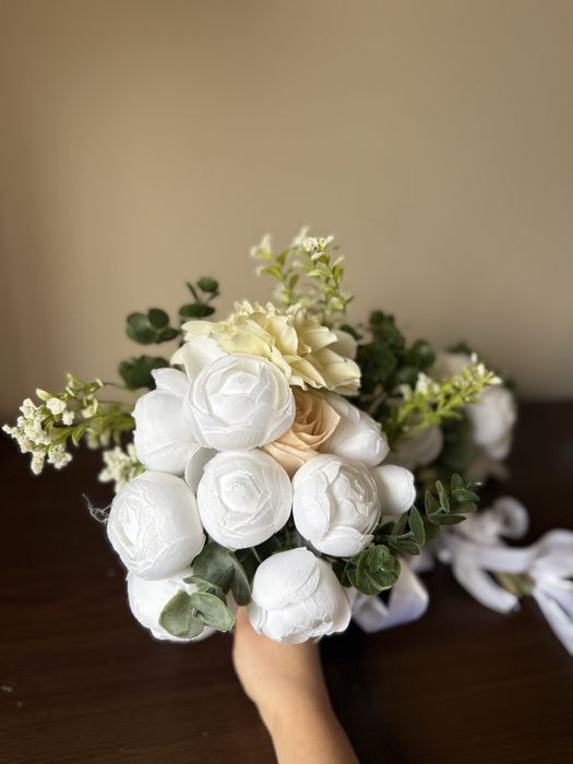 Красиви Сватбени Букети/Украса за Кола (Изкуствени Цветя)