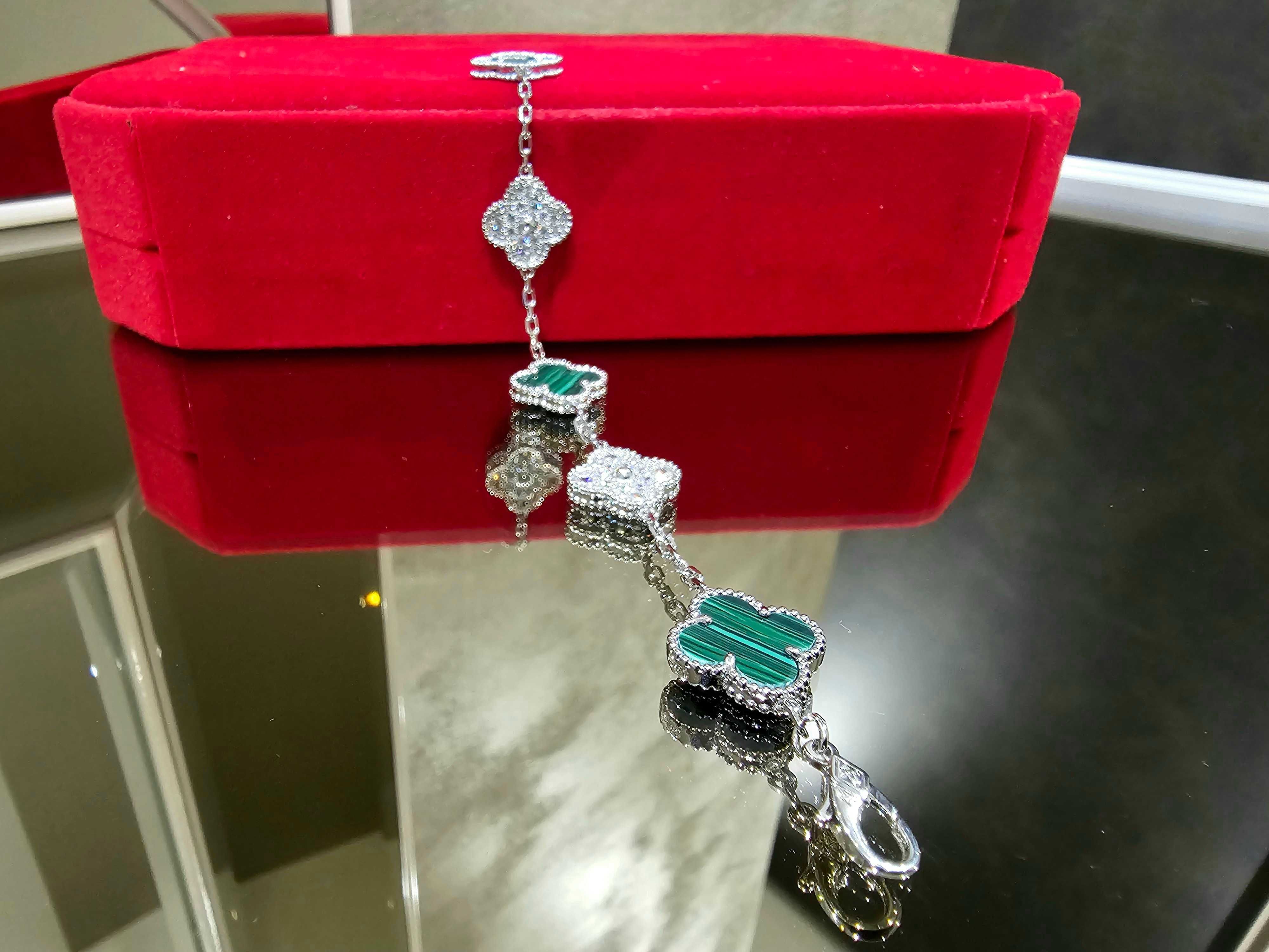 Van Cleef & Arpels VCA Silver Green Diamond 5 Alhambra Дамска Гривна